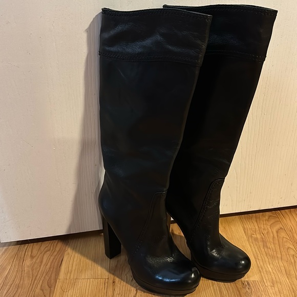 Vince Camuto leather boots - Picture 1 of 12